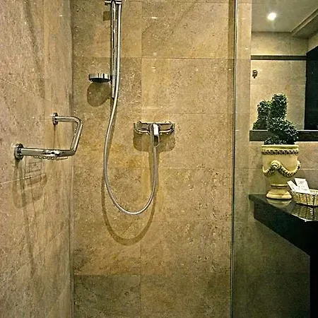 Hotel Boutique Divina *
